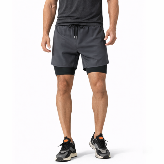 Herre 2-i-1 sportshorts – hurtigtørkende & baklomme med glidelås