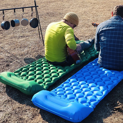 Luftmadrass - camping - innebygd pumpe